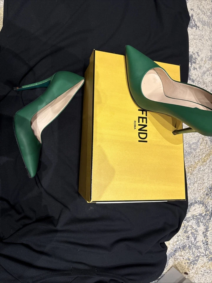 Zapatos de tacón alto Fendi para mujer 38,5 Foto 1 de 4