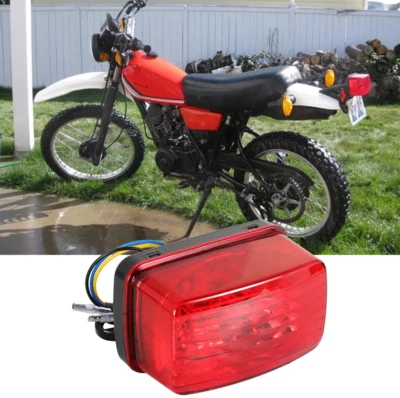 Luz de freio traseira LED para Yamaha TT500 TY250 TT250 IT250 MX175 IT400 MX100 - Imagem 1 de 4