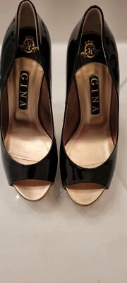 Gina women shoes u.s size 8.5 - Image 1 of 4