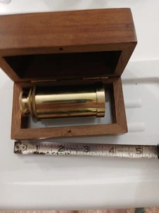 Altes Messing kleines Fernglas kompakt, ausziehbar, kleine feine Holzkiste/Glaskasten funktioniert - Bild 1 von 12