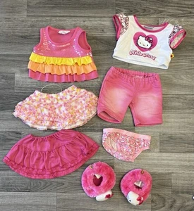 Build A Bear Kleidungspaket 8 Hello Kitty Top und Hausschuhe, Tops, Röcke Hosen - Bild 1 von 9