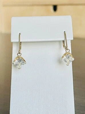 Pendientes cuadrados de circonita cúbica - Pendientes con palanca trasera chapados en oro Foto 1 de 4