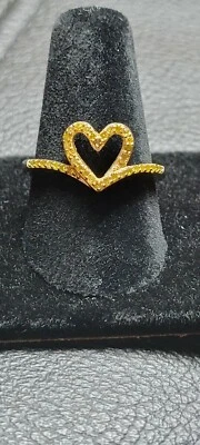 NUEVO Anillo Corazón Diamante Amarillo Genuino 0.25 quilates Platino/Plata de Ley Talla 10 Foto 1 de 4