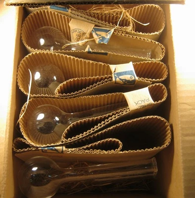 VINTAGE PYREX 125 ML CLAISEN DISTILLING FLASKS X6 NEW OLD STOCK FREE SHIPPING - Image 1 of 4