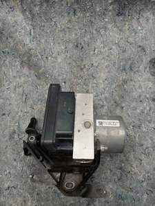TESLA MODEL Y 2023 ABS PUMP 1044745-00-B - Picture 1 of 12