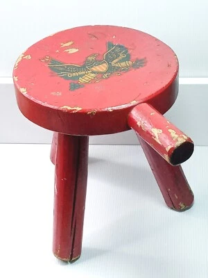 Antiguo taburete de leche de madera primitivo de 3 patas taburete de ordeño Walpole Foto 1 de 4
