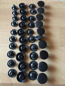 0,61 € / Stück)     10 Moderne Feder Druckknöpfe 15 mm  4 Farben zu Auswahl - Picture 1 of 8