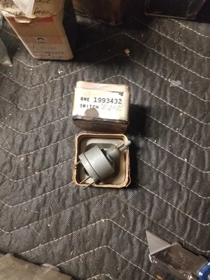 NOS 1968-72 Chevrolet C10 C20 C30 Truck K5  Blazer 2 Speed Wiper Switch 1993432 - Image 1 of 3