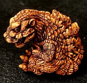 Rare!! Original Godzilla 1954 Toho Monster Netsuke with Wooden Case & Charm NM - Picture 1 of 11