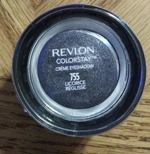 Revlon Colorstay Creme Eye Shadow #755 Licorice 24hr Wear Built in Brush - Picture 1 of 7