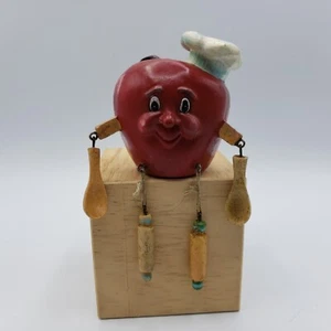 WMG anthropomorphe Regal Sitter roter Apfel Kochmütze 2006 Obst Küche - Bild 1 von 9