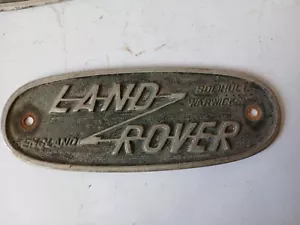 Insignia Land Rover. Placa parrilla LR. - Imagen 1 de 2