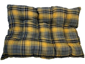 NEW RECTANGLE YELLOW AND GREY DOG CAT PET FLOOR CUSHION BASKET PILLOW FLEECE - Picture 1 of 1