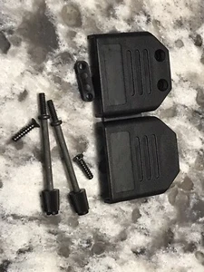 Lot Of 23 CD DPH9R Hood Dexx Clamshells For DB9 HD15 Connectors New - Picture 1 of 5