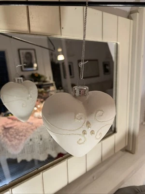 Weihnachtskugel Glas Perlen Glitzer Herz Weiß  - Bild 1 von 4