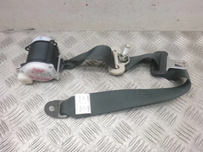 Nissan Micra RHD 2018 5 puertas hatchback cinturón de seguridad trasero derecho TKI-AB0-EG580 Foto 1 de 4