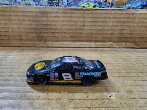 Martin Truex Jr #8 Bass Pro Shops Maßstab 1:64 Diecast lose - Bild 1 von 2