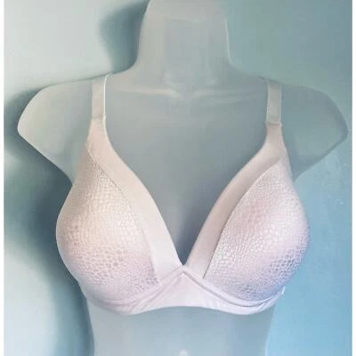 Warner's Wireless Bra 38B White - Image 1 of 4