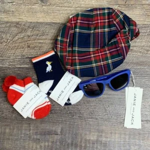 NEW Janie and Jack 0-2 Years Bundle: Hat, Sunglasses & 2 Pairs of Socks Size - Picture 1 of 9