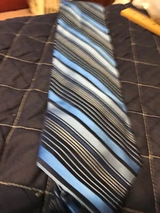 Haggar Black Label Men’s Necktie Shades of blue striped men’s necktie - Picture 1 of 4