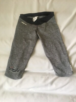 Leggings para mujer Reebok talla pequeña gris ~ blanco y negro Capris Warrior Dash Foto 1 de 4
