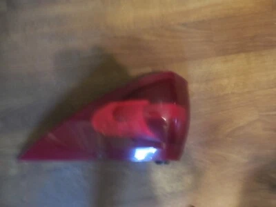 Монтируемый на четверть панель заднего фонаря для пассажира подходит для 04–07 RENDEZVOUS 1137916 - Изображение 1 из 3