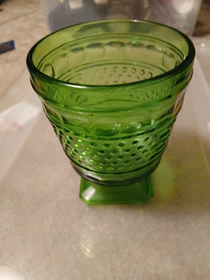 Jarrón jardinero vintage con patas Hobnail de vidrio verde Napco #1180 Cleveland, OH Beauty Foto 1 de 4