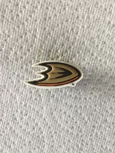 ANAHEIM DUCKS JIBBITZ NHL JIBBITZ ANAHEIM DUCKS SHOE CHARM HOCKEY SHOE CHARM - Bild 1 von 1