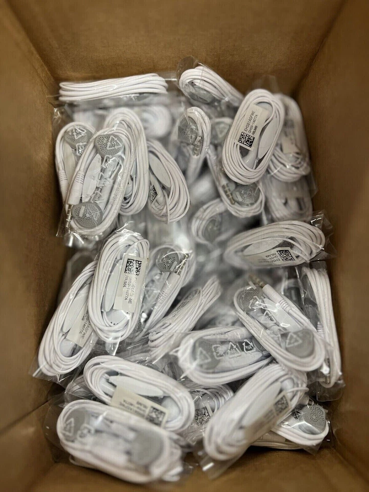 1x Samsung Handsfree Headphones Earphones For Samsung Galaxy with mic - Image 1 of 1