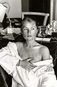 1975 Vintage HELMUT NEWTON Female Model Hotel Robe Duotone Photo Art On 16x20 - Picture 1 of 1