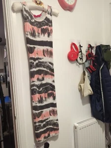 "Boohoo"Ladies/Teen. Long Dress. Size 10. Multi Pastel Design. Body Fit. - Picture 1 of 12