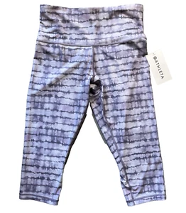Neu Athleta Damen 1X Elation bedruckte Batik Capri Leggings lavendel lila Logo - Bild 1 von 9