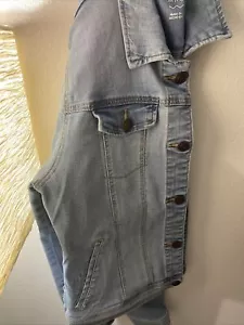 Cat And Jack Cropped embroidered Jean Jacket awesome girls size XL (14/16) - Picture 1 of 2
