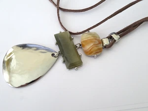 CHICOS PENDANT NECKLACE 28-32" - Picture 1 of 2