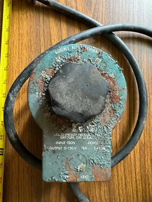 STACO Variable AutoTransformer 1210 120v 0-120v 60hz - Image 1 of 4