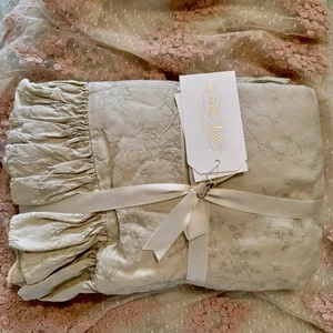 New Bella Notte Penelope Blanket Small Comforter Sold Out, Perfect. - Picture 1 of 4