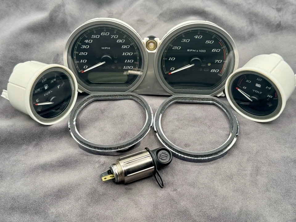 2014-23 OEM Harley-Davidson Road Glide Speedometer Tachometer Gauges - 70900121D - Image 1 of 4