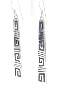 Pendientes colgantes Tim Herrera Cochiti Pueblo de plata de ley diseño largo superpuesto - Imagen 1 de 5