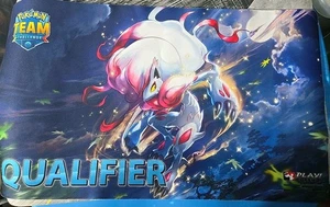 Hisuian Zoroark Qualifier Team Challenge Playmat Pokémon TCG - Bild 1 von 2
