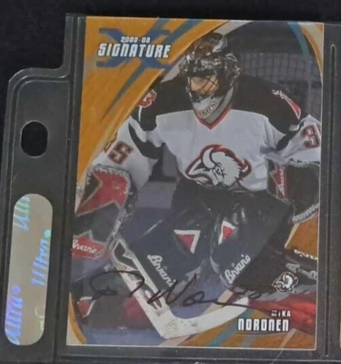 2002-03 ITG Be A Player Signature Series Signatures Mika Noronen Auto Card #082 - Image 1 of 2