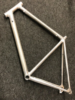 NEU italienischer Rennradrahmen Aluminium RH 61 Felgenbremsen unlackiert  - Bild 1 von 4