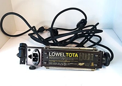 Vintage Lowel Tota Light Lamp Metal Screen Professional Studio Photography WORKS - Image 1 of 4
