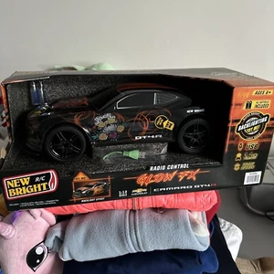 New Bright (1:12) Glow FX Camaro GT4.R Battery Radio Control Black Car+NEW - Picture 1 of 9