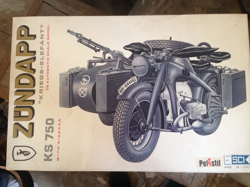 Kit moto ESCI BMW R/75 con sidecar 1/9 Maquette a monter n. 7001