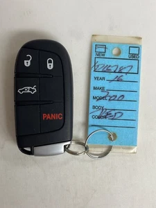 2016 Chrysler 200 Key Fob Lock Unlock FOR PARTS ONLY - Picture 1 of 4