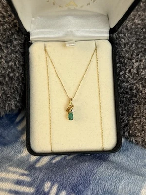NEW Kay Jewelers 10K Yellow Gold Emerald & Diamond Pendant Necklace - Image 1 of 4