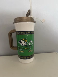 Notre Dame”Here Come The Irish”WhirleyDrinkWorks48oz taza de bebidas paja tapa dorada - Imagen 1 de 5