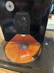 Vinyl Moon 67 Static Swagger - Picture 1 of 3