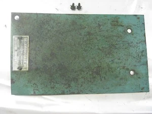Lawnmaster Sno-Commander Snow Blower Model 2-601 top chain pulley cover plate - Picture 1 of 3