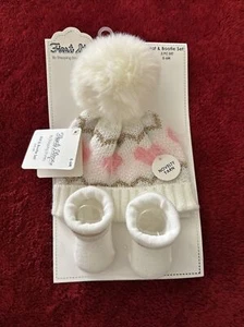 First Steps Hat & Bootie Set Baby Girl 0-6months - Picture 1 of 3